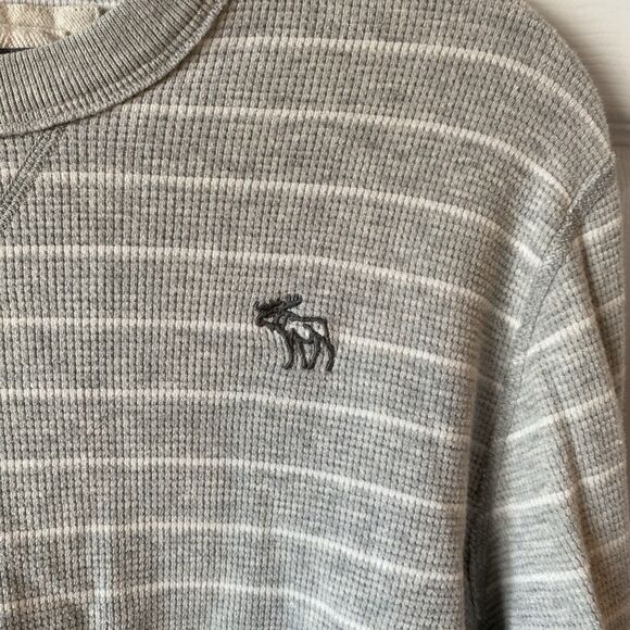 Abercrombie & Fitch Men’s XL Thermal Sweater Muscle Grey Striped Pullover - Picture 3 of 10